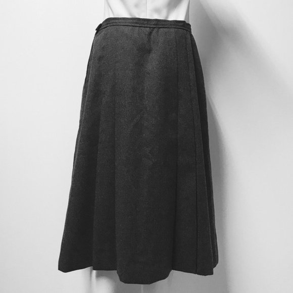 NWOT GIVENCHY Wool Two-Piece Skirt Suit - Picture 5 of 9